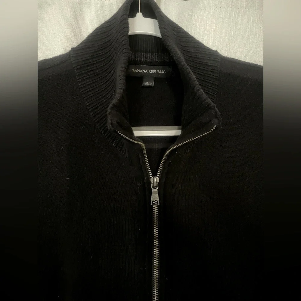 Banana Republic Men's Black Zip-Up Sweater XL